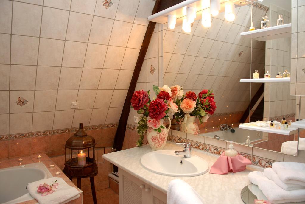 Le Vieux Pressoir Bed & Breakfast Pont-l'Eveque  Bagian luar foto